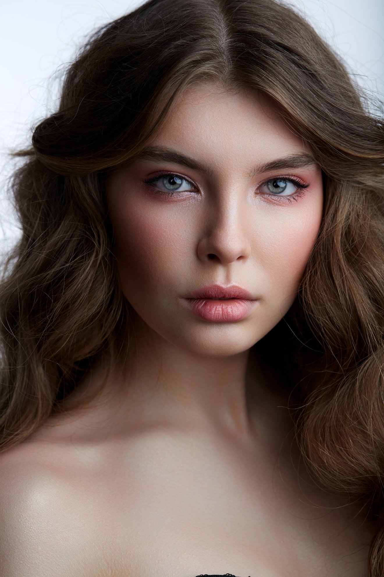 Sofia beauty portrait-Seed Nft
