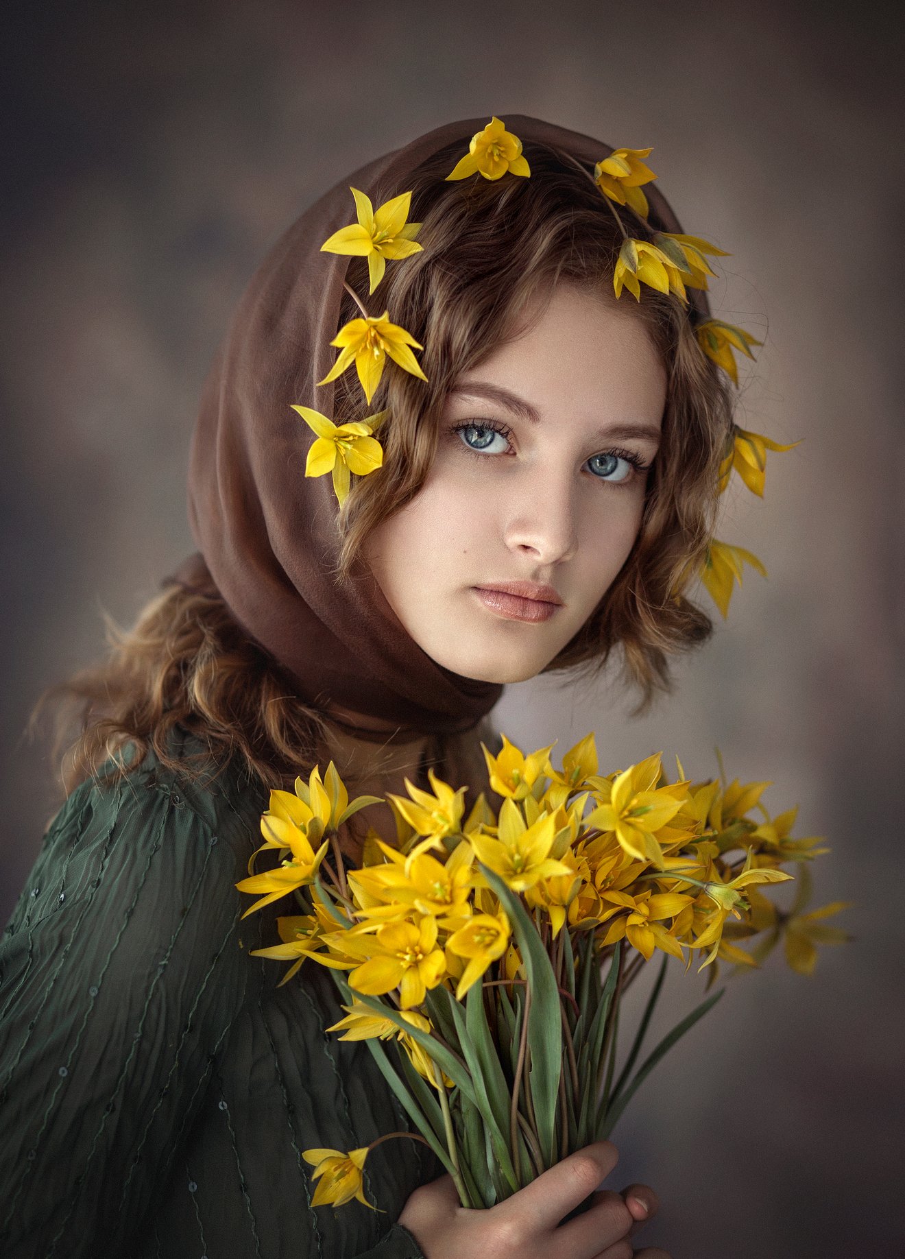 Girl with yellow tulips-Seed Nft