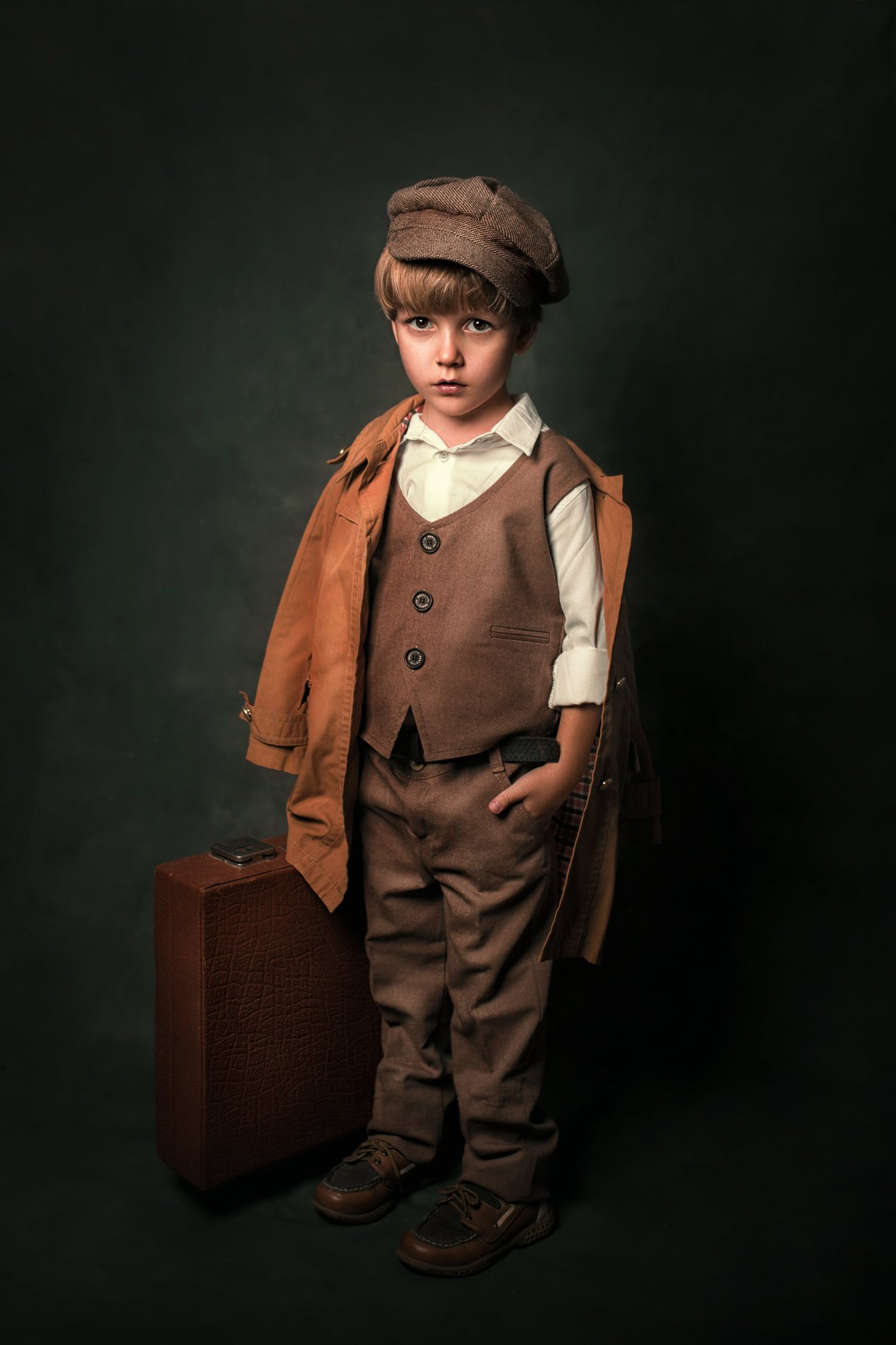Boy with a suitcase-Seed Nft