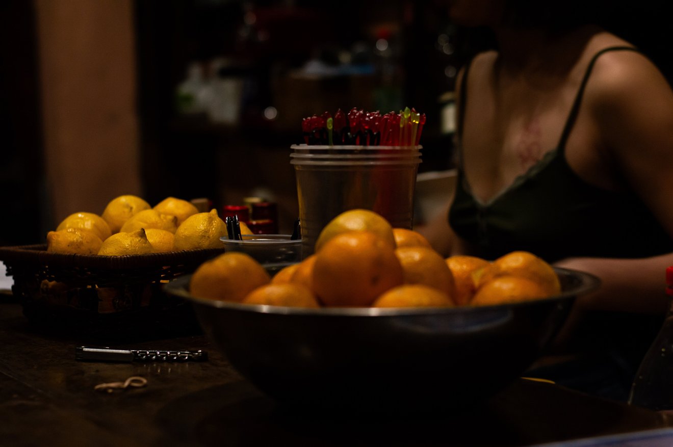 Lemons in the bar-Seed Nft