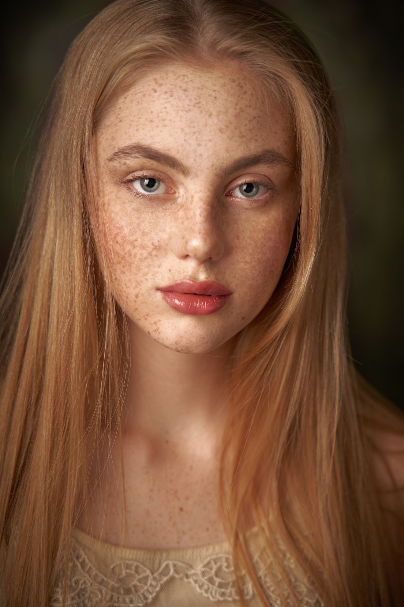 Portrait of a girl with freckles-Seed Nft